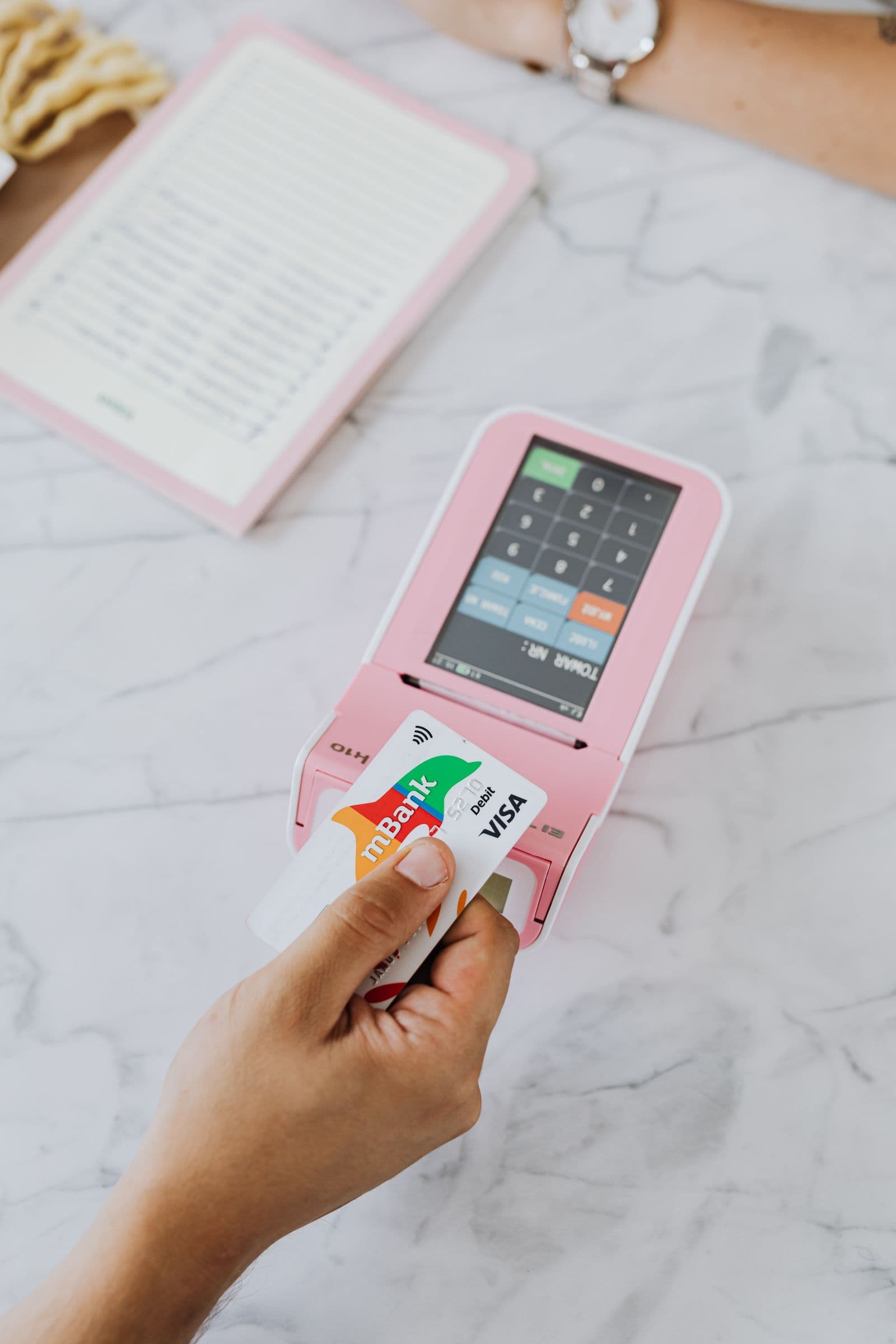 How do I improve my credit score fast? — featured image